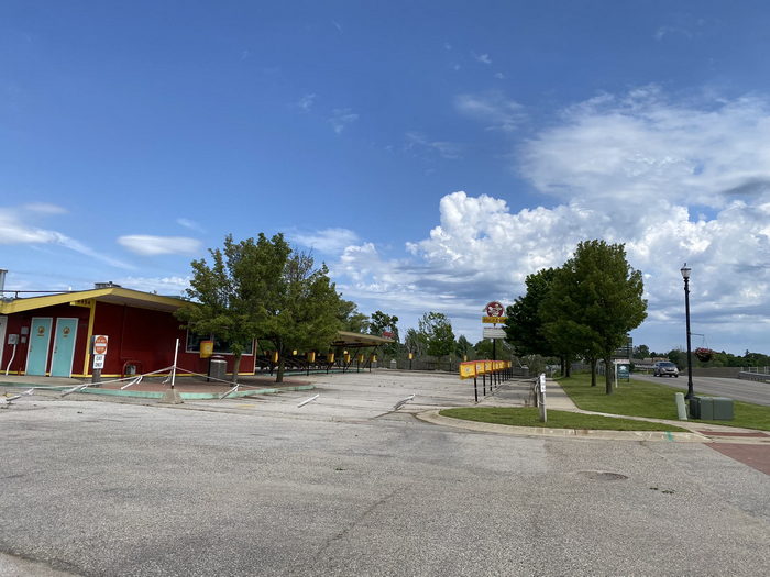 Dog n Suds (DogNSuds, Dog-N-Suds) - June 10 2022 Montague (newer photo)